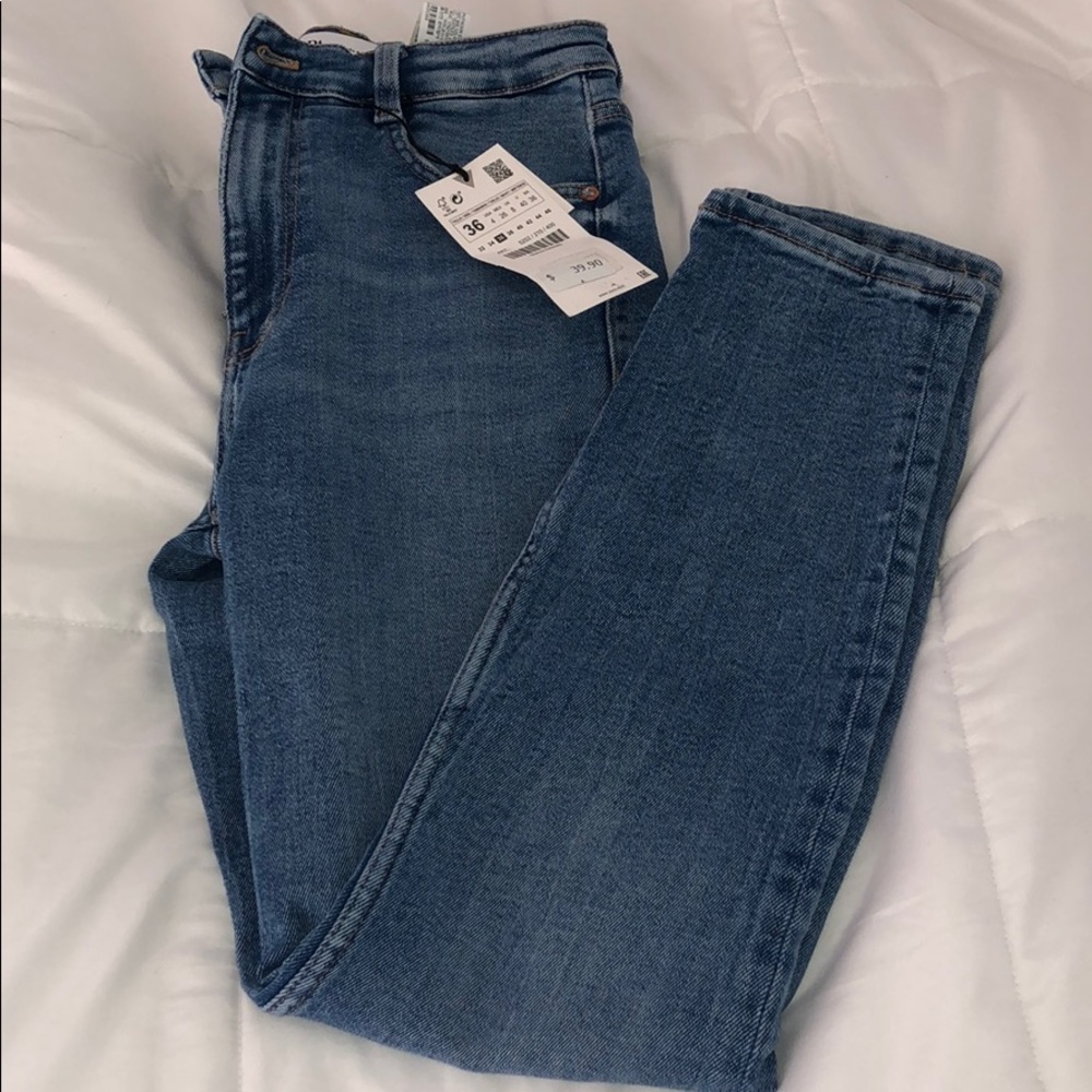 ZARA - HI-RISE SKINNY ANKLE LENGTH jeans